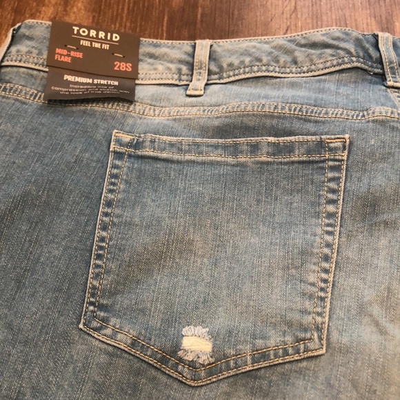 Torrid Feel the Fit Mid-Rise Flare Plus Size 28S - Picture 6 of 9